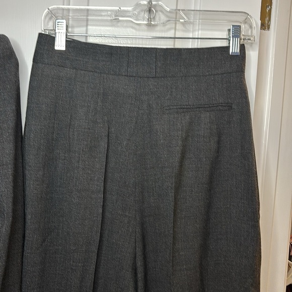 EUC THE ROW women’s blazer and pants  in wool charcoal grey sz 4 sold together - Picture 16 of 16